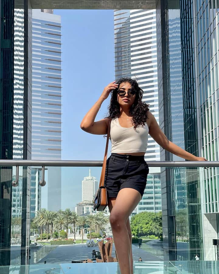 దొరసాని సినిమాలో పల్లె పడుచులా కనిపించిన ఈమె, ఇప్పుడు పొట్ట డ్రెస్సుల్లో హాట్ గా కనిపిస్తోంది. -Image credit: Shivathmika/Instagram