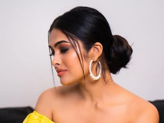 Divi Vadthya: ఎల్లో ఎల్లో బ్యూటీఫుల్లో, బిగ్బాస్ దివి కొత్త ఫోటోలు Divi Vadthya: ఎల్లో ఎల్లో బ్యూటీఫుల్లో, బిగ్బాస్ దివి కొత్త ఫోటోలు