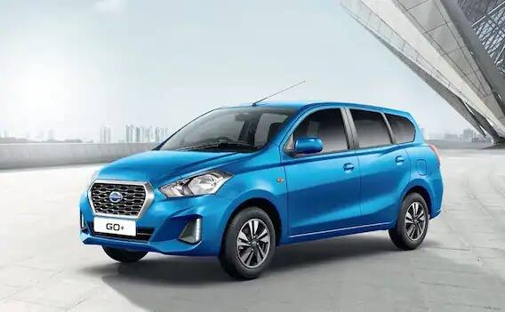 Datsun GO+: Datsun GO+ ही 7 सीटर MUV आहे. ज्याची ऑन-रोड किंमत 4.90 लाख रुपये आहे. हे एक इंजिन पर्याय आणि 2 ट्रान्समिशन, मॅन्युअल आणि AMT सह 7 प्रकारांमध्ये उपलब्ध आहे. डॅटसन सहा कलरमध्ये उपलब्ध आहे. त्याचे मायलेज 18.57 kmpl ते 19.02 kmpl पर्यंत आहे.