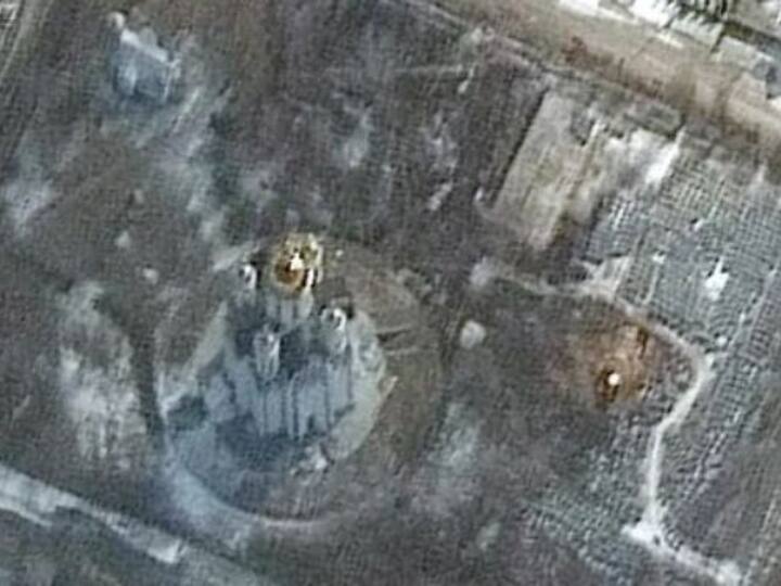 Satellite images Show 45 foot trench at Ukraine Church site of Mass grave Russia-Ukraine War: बूचा शहर में सड़कों पर लाशों का ढेर, चर्च के पास नजर आया 45 फुट लंबा कब्रगाह, सैटलाइट तस्वीरों में दिखा रूस का नरसंहार