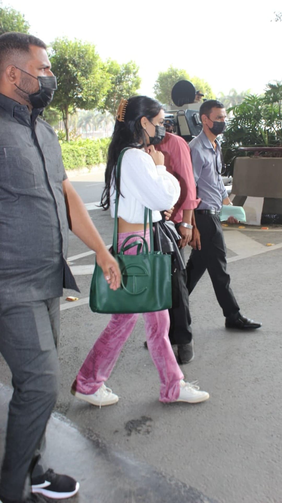 Nysa devgan deals airport dress