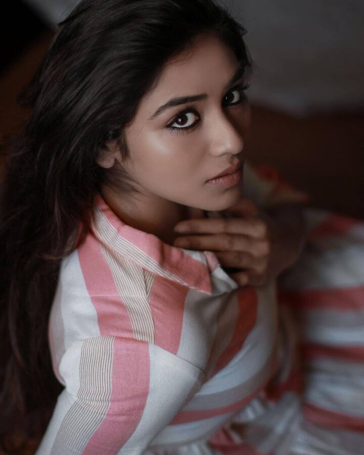 பொட்ட புள்ள உன்ன நான் பார்த்து சொட்டு சொட்டா கரைஞ்சேனே