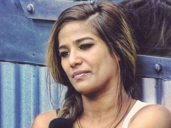 पूनम पांडे को सबसे ज्यादा वोट मिलने से पायल रोहतगी को लगा झटका, फैंस से किया था टॉपलेस होने का वादा