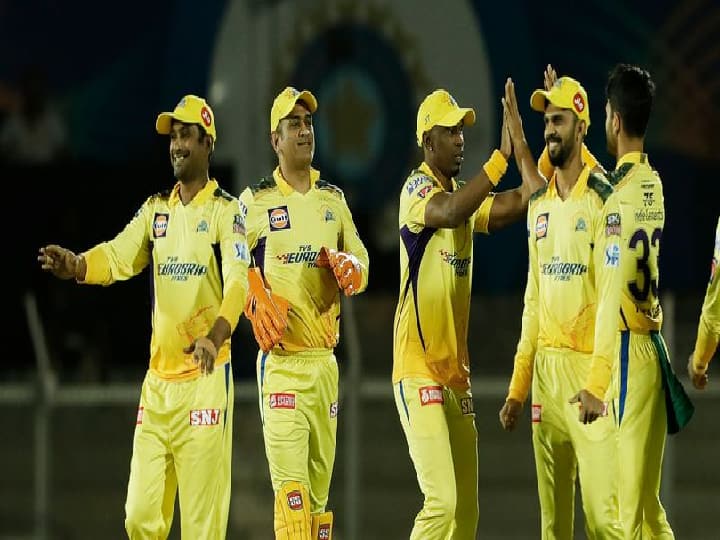 IPL 2022 : सहा पराभवानंतरही चेन्नई प्लेऑफमध्ये पोहचणार? पाहा समीकरण Can Chennai Super Kings Still Qualify For IPL 2022 Playoffs? Check Scenarios IPL 2022 : सहा पराभवानंतरही चेन्नई प्लेऑफमध्ये पोहचणार? पाहा समीकरण