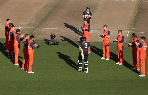 IPL 2022: IPL ਵਿਚਾਲੇ ਇਸ ਦਿੱਗਜ ਕ੍ਰਿਕਟਰ ਨੇ ਅਚਾਨਕ ਲਿਆ ਸੰਨਿਆਸ, ਮਾਯੂਸ ਹੋਏ ਕ੍ਰਿਕਟ ਪ੍ਰੇਮੀ