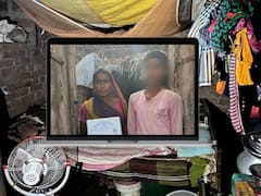 Viral News: కుమారుడి సెల్‌ఫోన్‌ కోసం రెండు మేకలు అమ్మింది- అదే ఆ విద్యార్థిని కటకటాల పాల్జేసింది