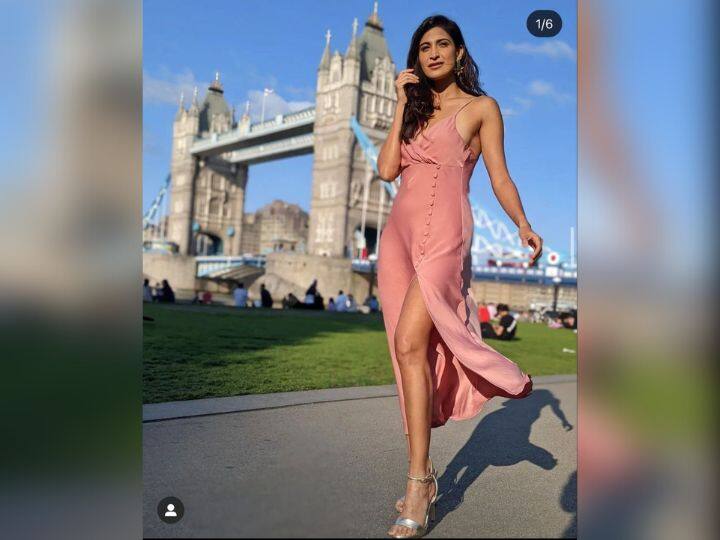ती फिरणाऱ्या विविध ठिकाणचे फोटोही शेअर करत असते.