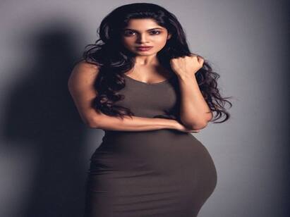 actress divyabharathi open up about social media comments ”நிறைய  Bad comments இயக்குநர் சொன்னா எப்படி வேண்டுமானாலும் நடிப்பேன்“ - திவ்ய பாரதி ஓபன் டாக்!