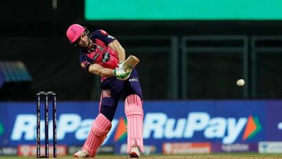 IPL 2022: RCB given target of 170 runs against RR in Match 13 at Wankhade Stadium RR vs RCB, 1 Innings Highlight: শেষ ৫ ওভারে ৬৬ তুলে ম্যাচ জমিয়ে দিলেন বাটলার-হেটমায়ার