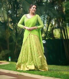 பலபல பச்சை நிற உடையில் நடிகை பாவனா மேனன் ரீசண்ட் க்ளிக்ஸ்..!