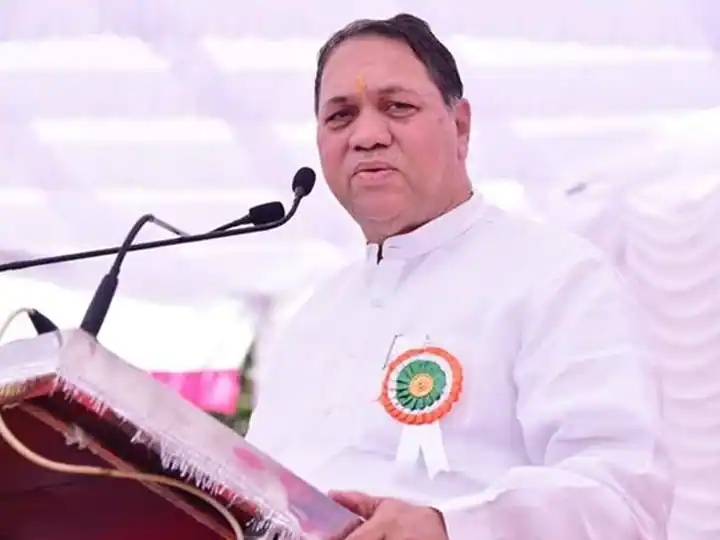 Maharashtra News: महाराष्ट्र के गृहमंत्री ने अजान की आवाज आने पर भाषण रोका, राज ठाकरे के बयान पर दिया ये जवाब