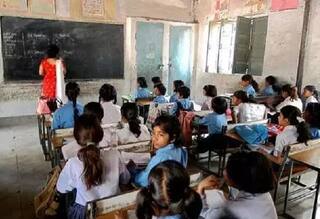 અમદાવાદની સ્કૂલમાં ફરી થઈ કોરોનાની એન્ટ્રી, ધોરણ 2ના વિદ્યાર્થીને લાગ્યો ચેપ