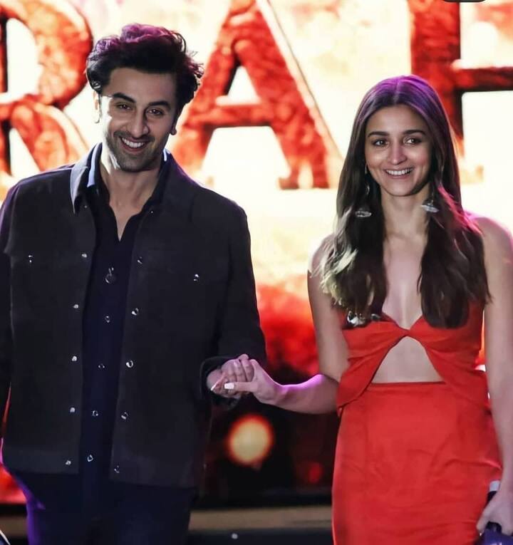 आलिया-रणबीरच्या लग्नाला 450 मंडळी उपस्थित राहणार आहेत.(photo:__ranbir_kapoor_official__/ig)