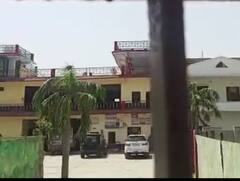 Auraiya News: औरैया में डीएम के निलंबन के बाद निशाने पर आए करीबी, विजिलेंस की टीम ने की छापेमारी