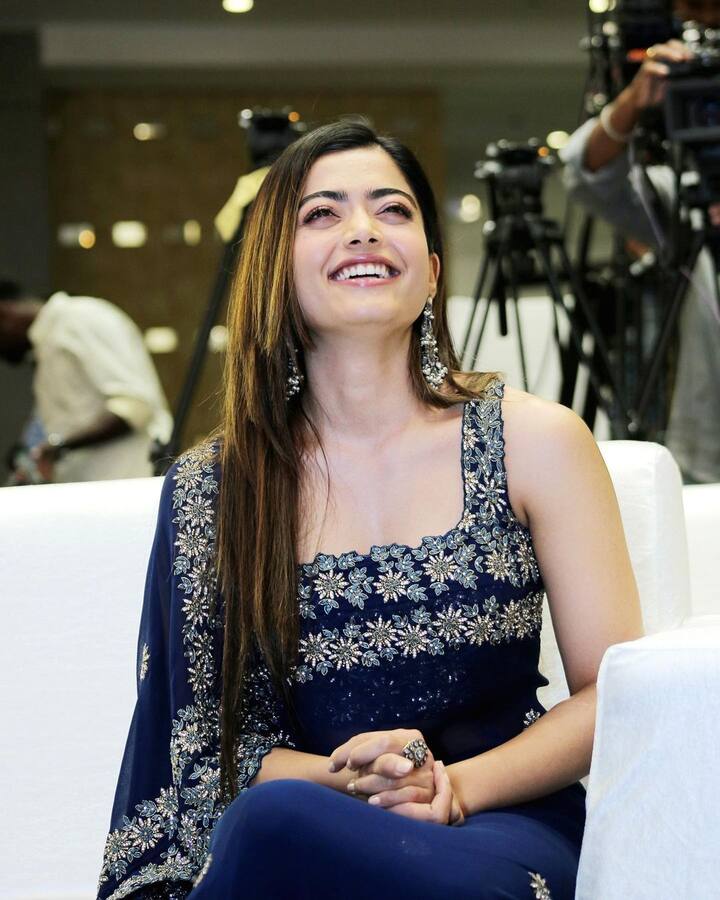 2014లో మోడలింగ్ ద్వారా కెరీర్ ప్రారంభించింది.  -Image credit: RashmikaMandanna/Instagram