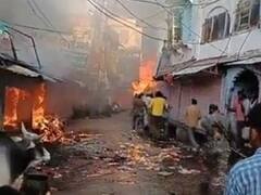 करौली में पत्थरबाजी, हिंसा और आगजनी... अब तक 46 गिरफ्तार, 7 अप्रैल तक बढ़ा कर्फ्यू, राजस्थान कांग्रेस ने बनाई जांच कमेटी