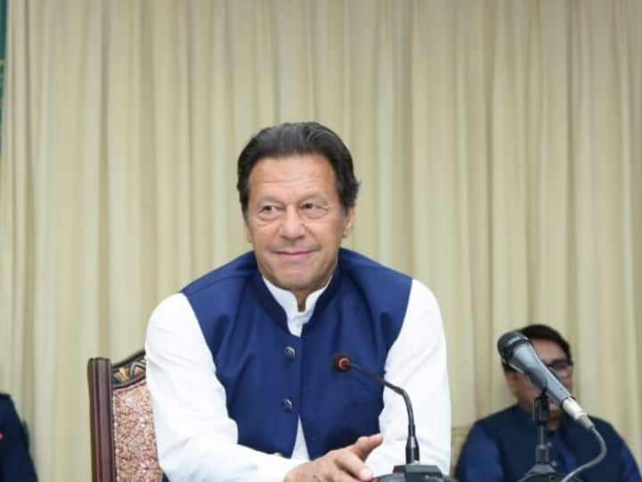 Pakistan political crisis Supreme Court hearing Imran Khan Government Pakistan Political Crisis: अविश्वास प्रस्ताव खारिज किए जाने के मामले में पाकिस्तान के सुप्रीम कोर्ट में सुनवाई