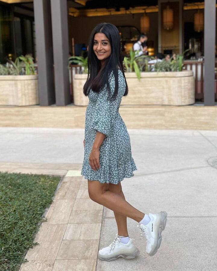 சண்ட கோழி கோழி இவ சண்ட கோழி கொஞ்சம் தடவு தடவு இவ சொந்த கோழியா