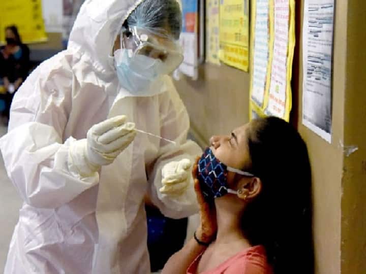 Delhi reports 1042 fresh coronavirus cases today and 2 deaths in last 24 hours  Delhi Corona Update: દિલ્હીમાં કોરોનાના નવા એક હજારથી વધુ કેસ નોંધાયા, છેલ્લા 24 કલાકમાં બે લોકોના મોત 