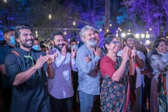 RRR Movie Success Party Photos: రాజమౌళి త్రివిక్రమ్ షేక్ హ్యాండ్, ఎన్టీఆర్ - చరణ్ క్లాప్స్