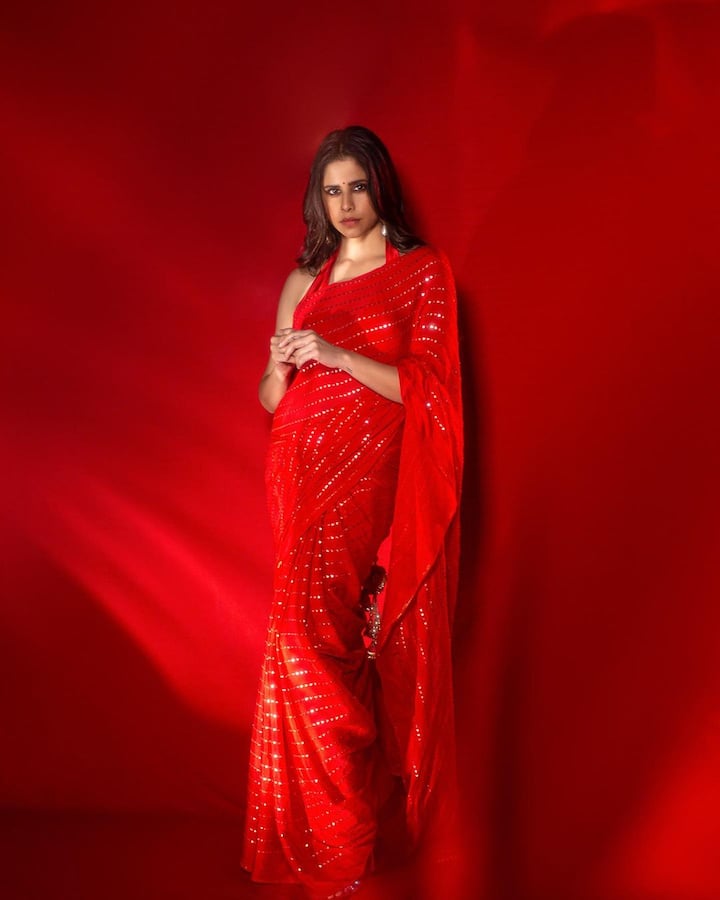 सई ताम्हणकर ही मराठी चित्रपटसृष्टीतील उत्कृष्ट अभिनेत्रींपैकी एक आहे. दुनियादारी, बालक पालक, तू ही रे, धुराळा, गर्लफ्रेंड, पुणे 52, क्लासमेट्स इत्यादी चित्रपटांमध्ये तिने अप्रतिम अभिनय केला आहे.(photo: saietamhankar/ig)
