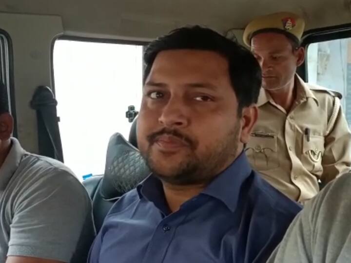 Ashutosh Mishra Assistant Commissioner in Basti Commercial Tax Department arrest by mumbai police ann Basti News: बस्ती के वाणिज्यकर विभाग में असिस्टेंट कमिश्नर आशुतोष मिश्रा को मुंबई पुलिस ने किया अरेस्ट, जानिए- क्या है वजह