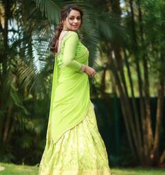 Actress Bhavana: சிாித்தாய் இசை அறிந்தேன் நடந்தாய் திசை அறிந்தேன்.. நடிகை பாவனாவின் லேட்டஸ்ட் க்ளிக்ஸ் !