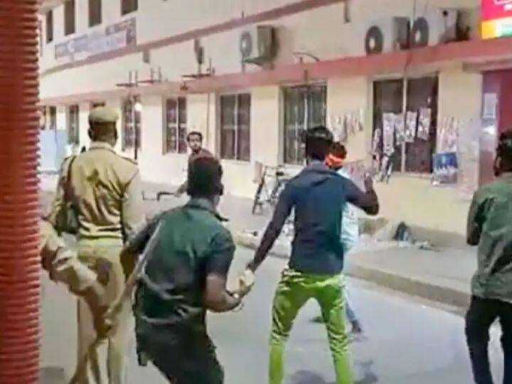 Uttar Pradesh Gorakhpur, UP ATS teams raiding 7 cities in Gorakhnath temple attack case ANN Gorakhnath Temple Attack: गोरखनाथ मंदिर हमला मामले में यूपी ATS की टीमें 7 शहरों में कर रही छापेमारी, 1 दर्जन से ज्यादा संदिग्धों से हुई पूछताछ