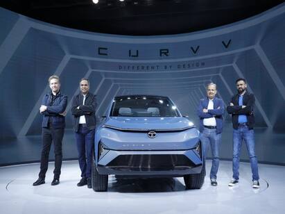 Tata Curvv is a SUV coupe with near 400km range launch in 2024 Tata Curvv SUV: 400 கிமி ரெஞ்சுடன் வரும் டாடாவின் புதிய எலெக்ட்ரிக் கார்! கவர்ச்சிகர டிசைனில் 2024ல் வெளிவரும் டாடா கர்வ்!