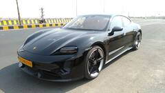 In Pics: इंदौर के बिजनेसमैन ने खरीदी 2 करोड़ 70 लाख रुपये की स्पोर्ट्स कार, ये हैं इसकी खासियत