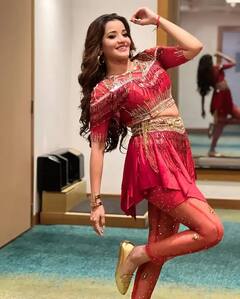 Photos : રેડ ડ્રેસમાં ભોજપુરી કવીન મોનાલીસાએ ફોટો શેર કર્યા