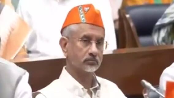अबकी बार परिवार की पार्टियों पर प्रहार! परिवार भक्ति में कौन भूला देशभक्ति? | Hunkaar