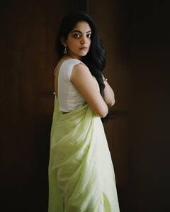 Ahaana Krishna Photos:நடிகை அஹானா கிருஷ்ணாவின் லேட்டஸ்ட் மெஸ்மரைசிங் புகைப்படங்கள்
