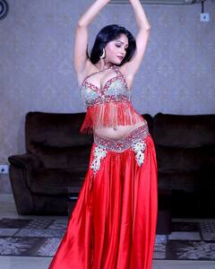 Shweta Sharma Photos: भोजपुरी एक्ट्रेस Shweta Sharma ने शेयर की बेली डांसिंग की तस्वीरें, अदाएं देख घायल हुए फैन्स