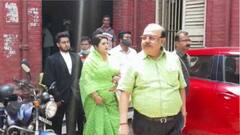 Manojit-Baisakhi Divorce: মনোজিতের সঙ্গে মিউচুয়াল ডিভোর্স, ‘‌মুক্তির স্বাদ পেল বৈশাখী’‌, বললেন শোভন।Bangla News