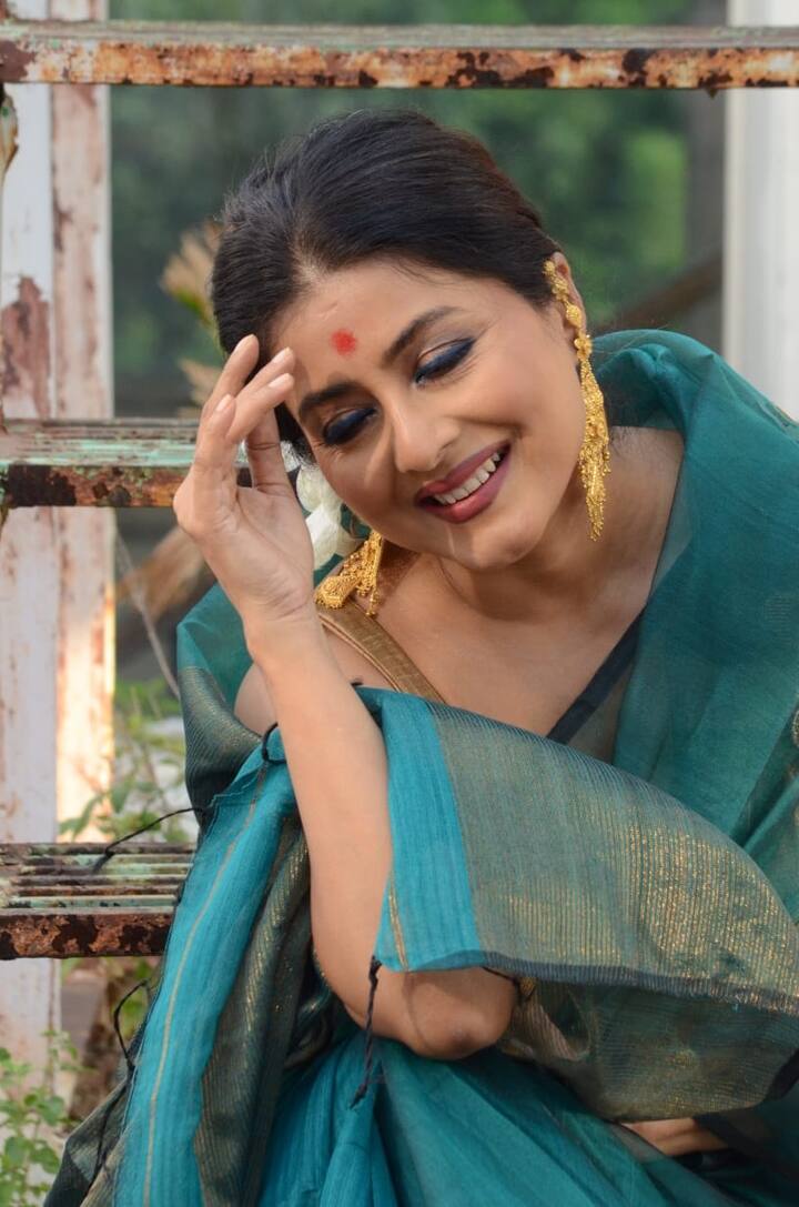 আগামী ৮ এপ্রিল বড়পর্দায় মুক্তি পাচ্ছে অরিন্দম শীল (Arindam Sil) পরিচালিত, গার্গী রায়চৌধুরী, ঈশা সাহা- (Ishaa Saha), দেবশঙ্কর হালদার (Debshankar Haldar) অভিনীত, মহাশ্বেতা দেবীর (MahaSweta Devi) জীবন আধারিত ছবি 'মহানন্দা'।