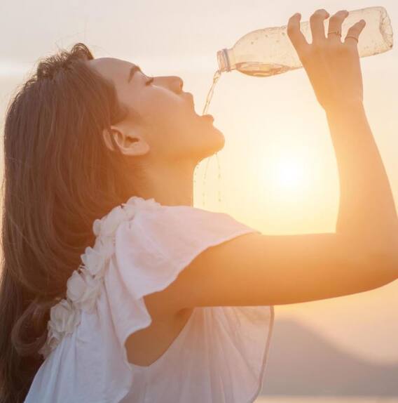 গরমে ঠান্ডা জল পান ? সর্বনাশ শরীরের