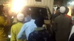 Meerut में अफवाह फैलाकर PAC जवानों को बनाया निशाना, चौकी में छिप कर बचानी पड़ी जान