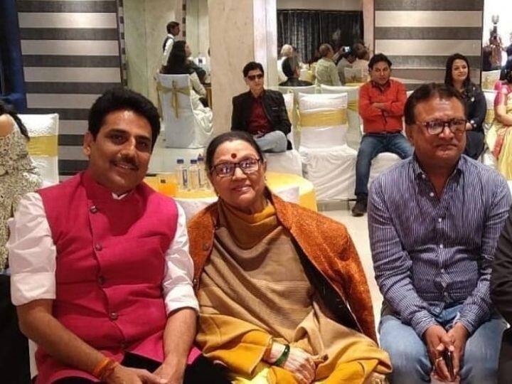 माया यांनी 350 पेक्षा जास्त हिंदी चित्रपटांमधील गाणी त्यांनी लिहिली होती.