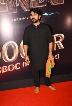 In Pics: ਫ਼ਿਲਮ RRR ਦੀ ਕਾਮਯਾਬੀ ਮਗਰੋਂ ਨੰਗੇ ਪੈਰੀਂ ਘੁੰਮ ਰਹੇ ਰਾਮ ਚਰਨ, ਇਹ ਹੈ ਇਸ ਪਿੱਛੇ ਕਾਰਨ