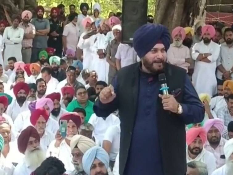 Aam Aadmi Party responds to hooliganism, will break up in next 3 months: Navjot Sidhu's big claim ਆਮ ਆਦਮੀ ਪਾਰਟੀ ਗੁੰਡਾਗਰਦੀ 'ਤੇ ਉੱਤਰ, ਅਗਲੇ 3 ਮਹੀਨਿਆਂ 'ਚ ਟੁੱਟ ਜਾਵੇਗੀ: ਨਵਜੋਤ ਸਿੱਧੂ ਦਾ ਵੱਡਾ ਦਾਅਵਾ