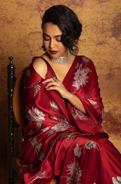 In Pics : स्वराचं साडीप्रेम! बोल्ड आणि ब्युटीफूल अंदाज; खासच दिसते...