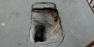 Hooghly News: চন্দননগর স্ট্র্যান্ড রোডে বড় ধস, চিন্তায় এলাকাবাসী