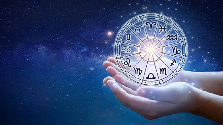 horoscope today 7 april 2022 rashifal astrology prediction for cancer libra scorpio and other zodiac signs Horoscope 7 April 2022: મેષ, સિંહ અને મીન રાશિના લોકોને થઈ શકે છે ધનહાનિ, જાણો 12 રાશિનું રાશિફળ