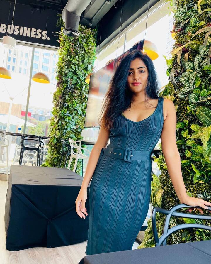 వెబ్ సిరీస్ లలో కూడా నటించింది ఈషా. త్రీ రోజెస్ వెబ్ సిరీస్ ఆమెకు మంచి పేరు తెచ్చి పెట్టింది. -Image credit: Eesharebba/Instagram