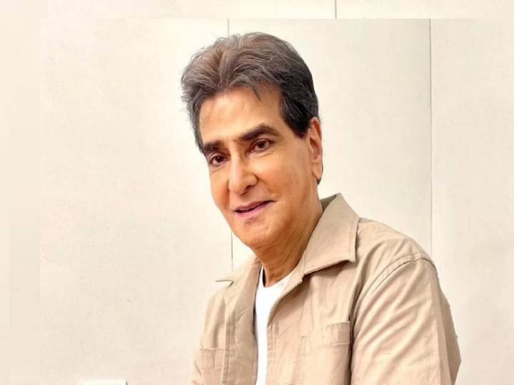 Happy Birthday Jeetendra Actor's white clothes became Bollywood's style statement Happy Birthday Jeetendra : अभिनेते जितेंद्रंचे पांढरे कपडे बनले बॉलिवूडचे स्टाईल स्टेटमेंट! ‘हा’ रंग निवडण्यामागचं कारण माहितीये का?