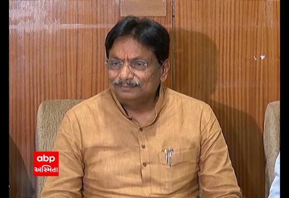 'અત્યારે તમે પણ બધા બેઠા છો, માસ્ક વગરના છો, હું પણ માસ્ક વગરનો છું' માસ્કના નિયમ મુદ્દે આરોગ્યમંત્રીએ કહ્યું