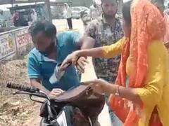 Bilaspur News: 'तू मेरी चप्पल के बराबर भी नहीं है', ये कहकर दो लड़कियों ने सरेआम कर दी युवक की पिटाई