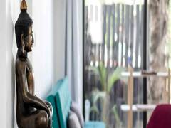 घर में लगा लें ये मूर्तियां, चुंबक की तरह खींचा चला आएगा पैसा, खुल जाएंगे तरक्की के सारे रास्ते