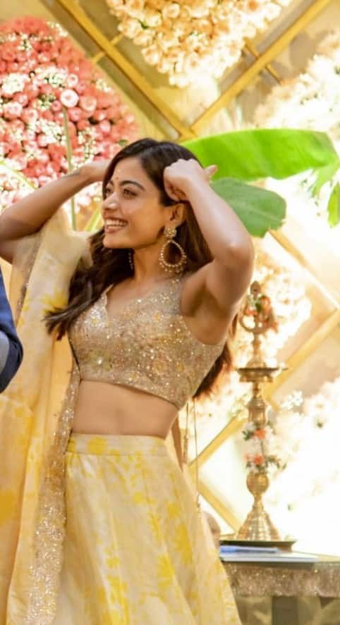 தளபதி 66 நடிகை ராஷ்மிகா மந்தனாவின் கியுட் கிளிக்ஸ்